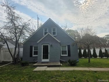 21958 Birchwood Avenue , Eastpointe, MI 48021