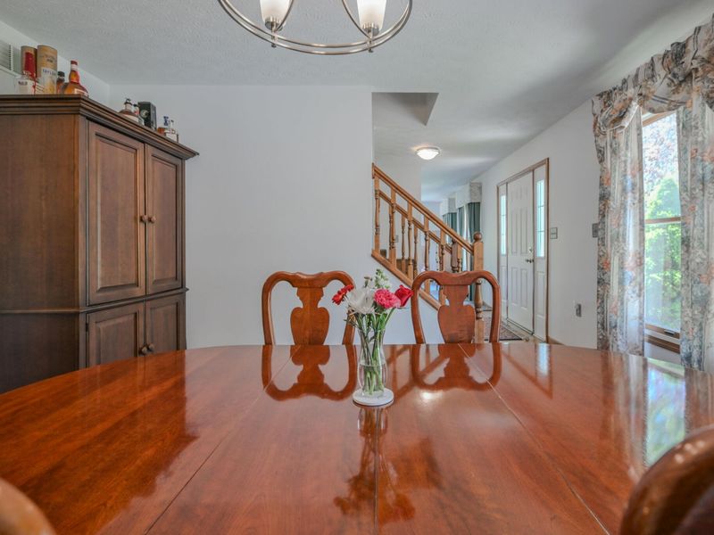 660 W Eva Circle, Springfield, OH 45504 Photo 10