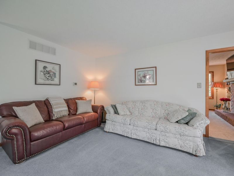 660 W Eva Circle, Springfield, OH 45504 Photo 13