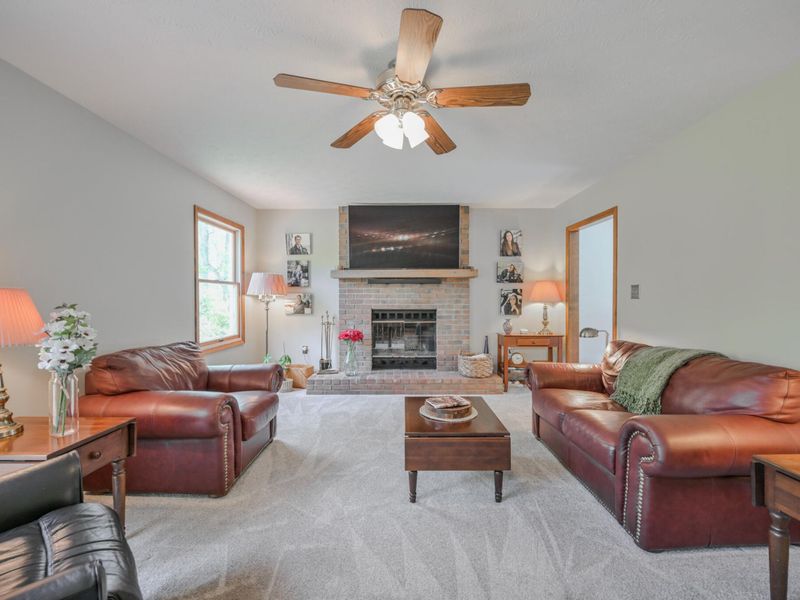 660 W Eva Circle, Springfield, OH 45504 Photo 14