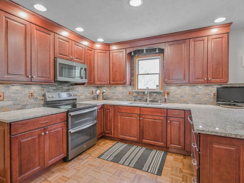 660 W Eva Circle, Springfield, OH 45504 Photo 21