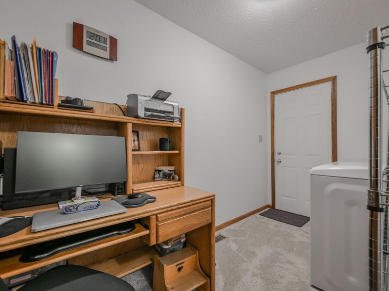 660 W Eva Circle, Springfield, OH 45504 Photo 26