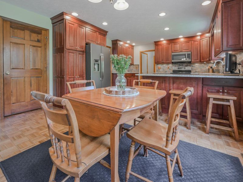 660 W Eva Circle, Springfield, OH 45504 Photo 29