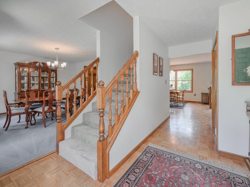 660 W Eva Circle, Springfield, OH 45504 Photo 8