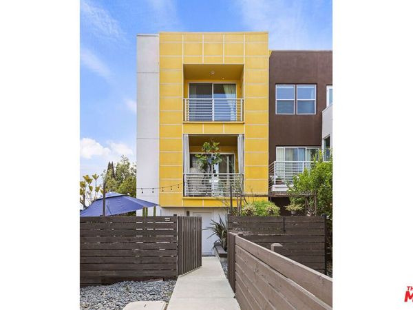 2217 Branden Street, Los Angeles, CA 90026
