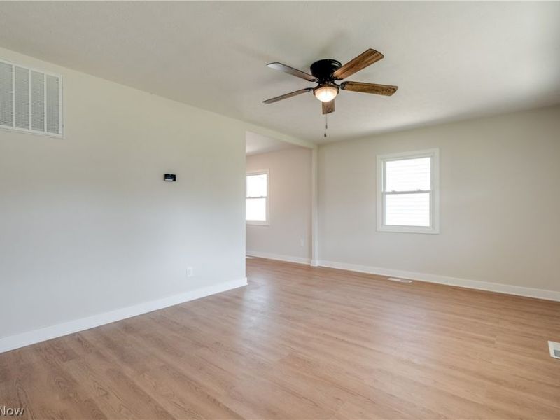 4314 Talbot Lane, Lorain, OH 44055 Photo 10