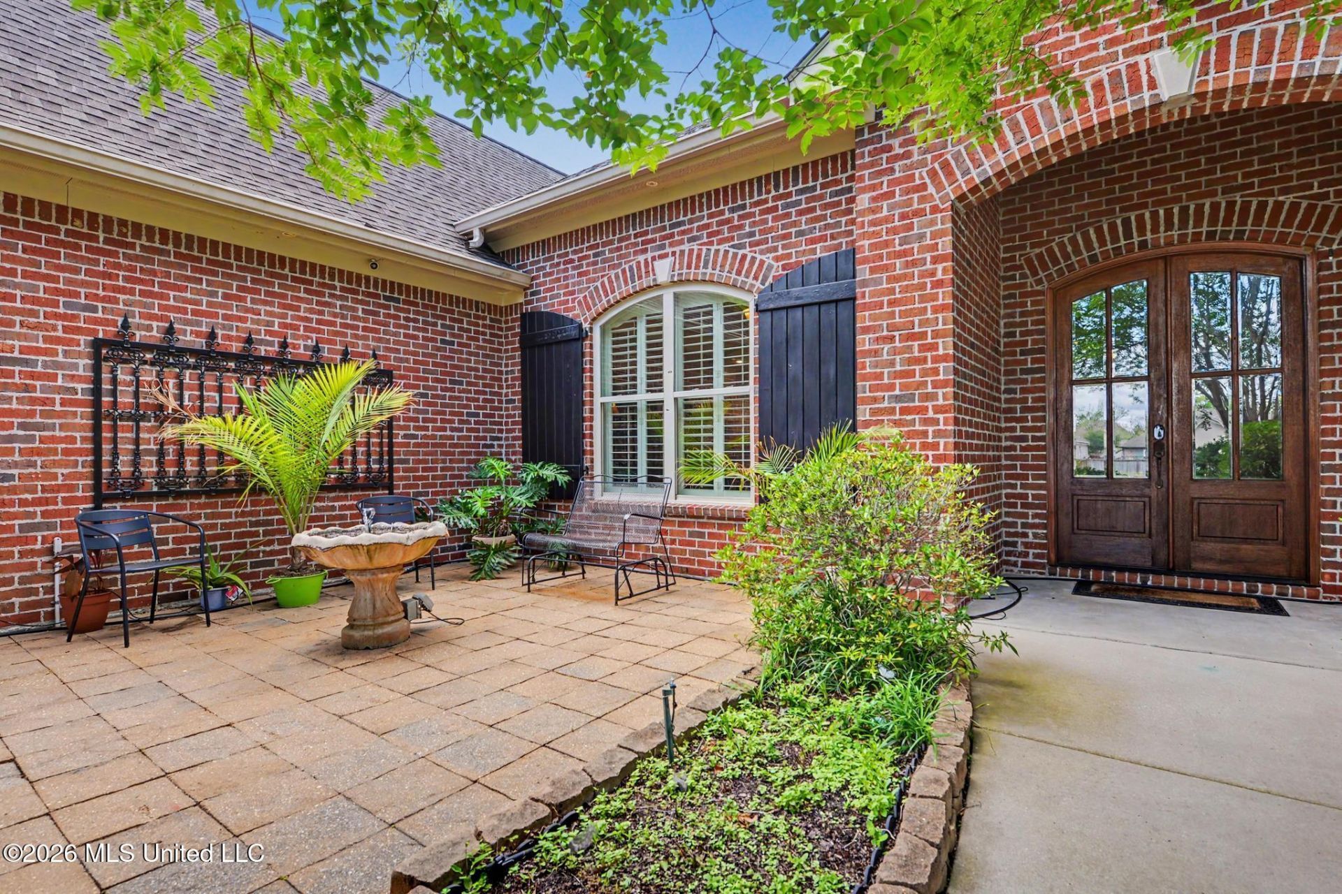 925 Caroline Drive, Biloxi, MS 39532 Main Photo