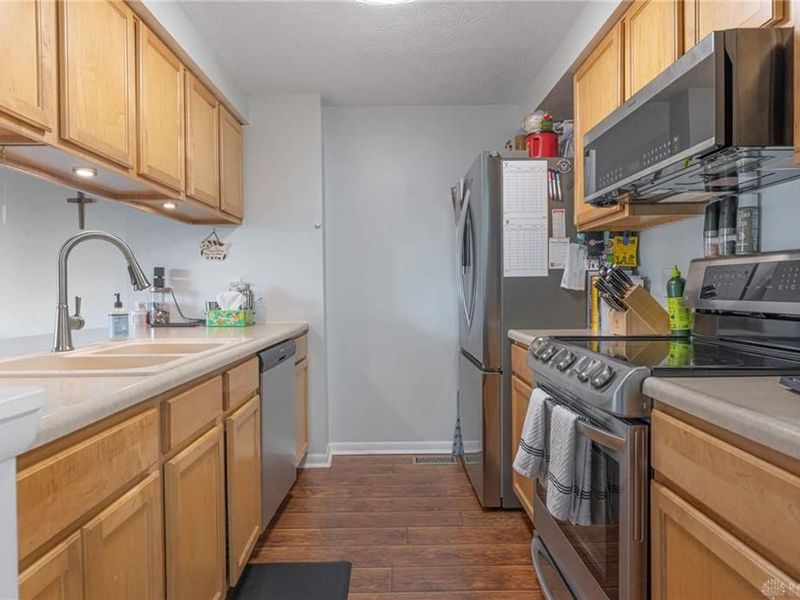 8435 Washington Village Drive, Washington Township, OH 45458 Photo 6