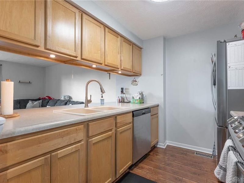 8435 Washington Village Drive, Washington Township, OH 45458 Photo 7