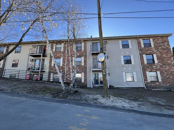 10 Hemans Street, Unit 21, Worcester, MA 01605