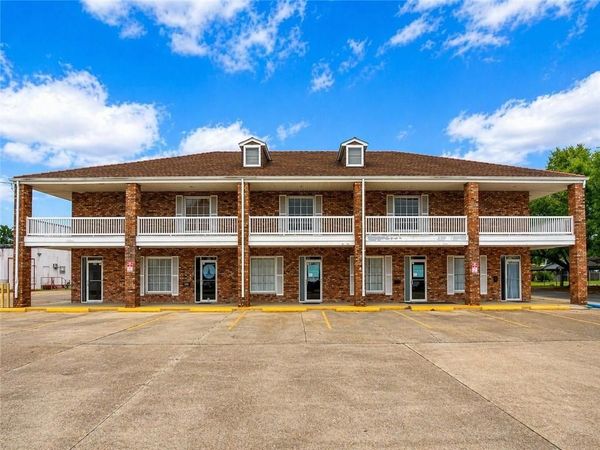 601-613 W JUDGE PEREZ Drive , Chalmette, LA 70043