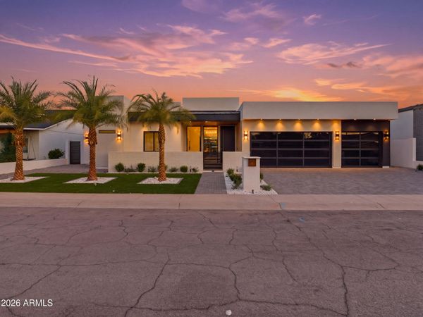 8245 E COOLIDGE Street, Scottsdale, AZ 85251