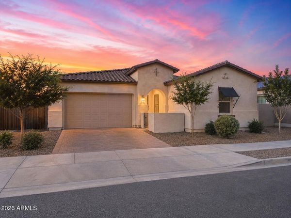 22618 E ROUNDUP Way, Queen Creek, AZ 85142