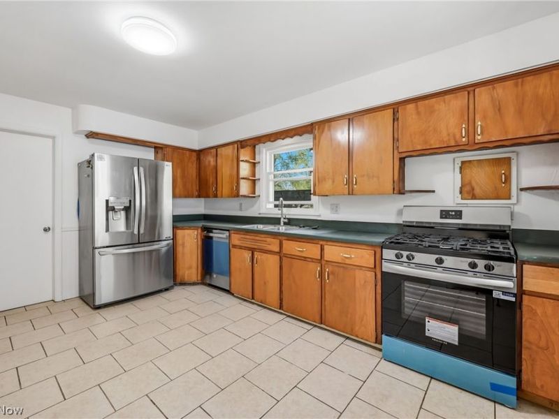 5059 Kuszmaul, Warren, OH 44483 Photo 3