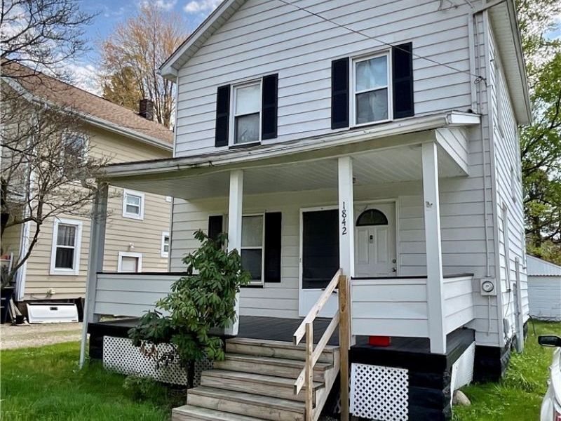 1842 Fenton Avenue, Akron, OH 44312 Photo 1