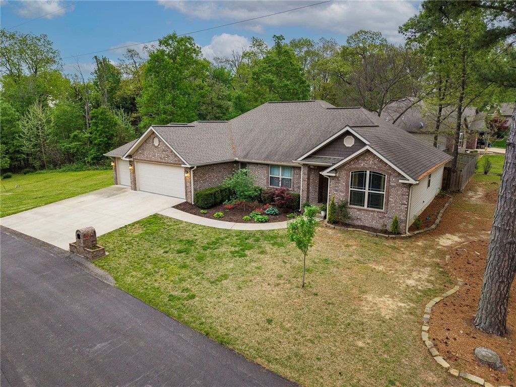 2 Haworth Circle, Bella Vista, AR 72714 Main Photo