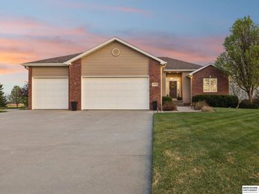 4733 W High Ridge Road , Lincoln, NE 68522