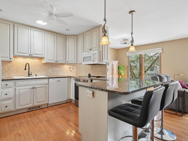 8401 137th Court, Apple Valley, MN 55124