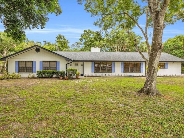 1650 44th Avenue, Vero Beach, FL 32966