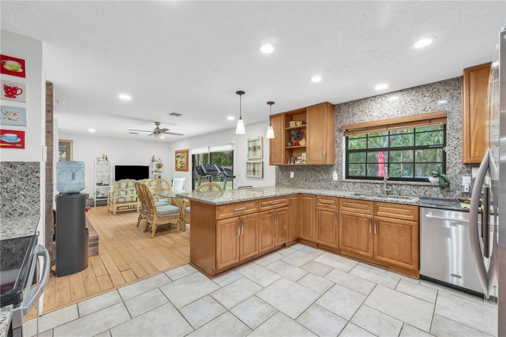 1650 44th Avenue, Vero Beach, FL 32966 Photo