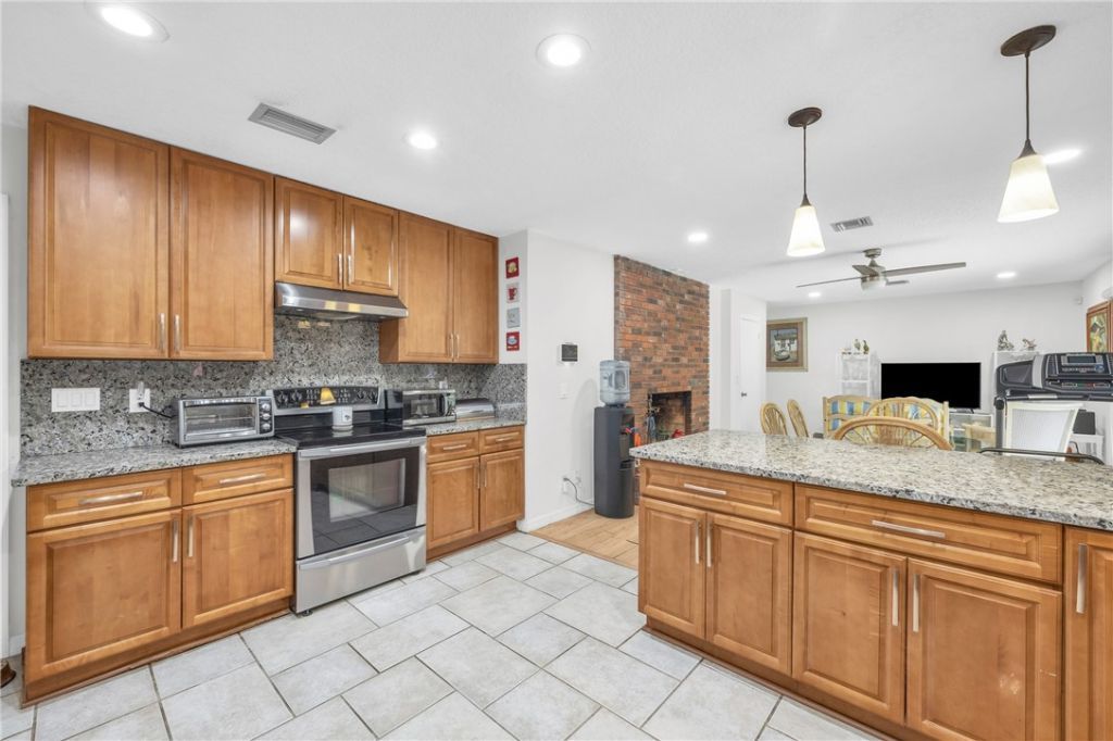 1650 44th Avenue, Vero Beach, FL 32966 Photo