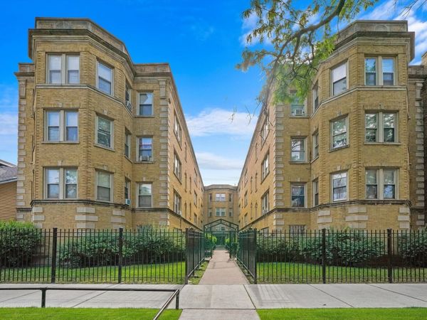 4829 N Springfield Avenue , Unit 1B, Chicago, IL 60625