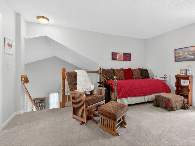 7215 Bromfield Drive, Canal Winchester, OH 43110 Photo 10