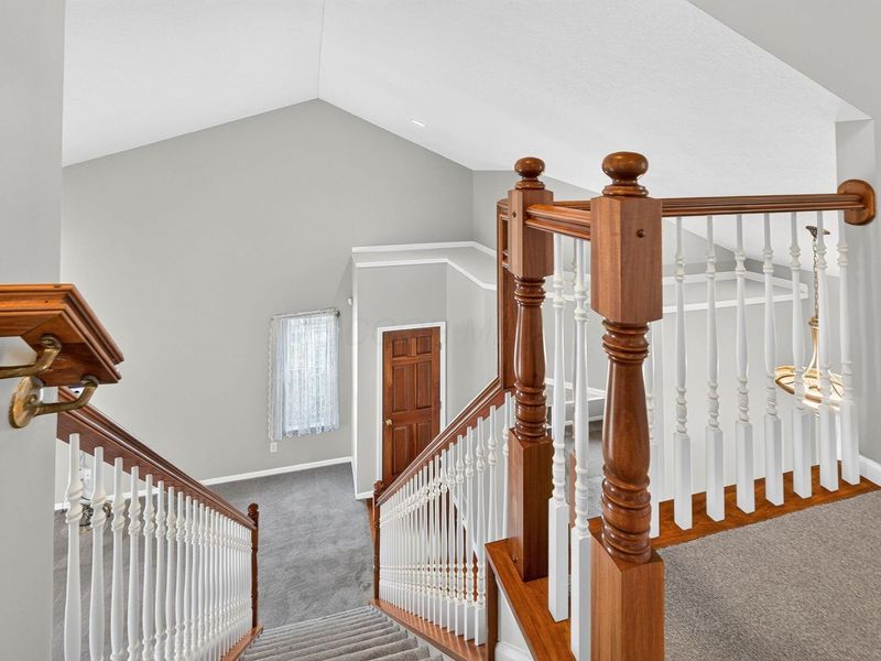 7215 Bromfield Drive, Canal Winchester, OH 43110 Photo 11