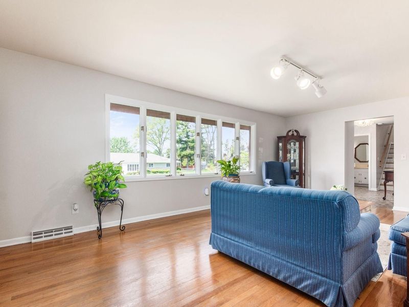 240 Old Trail Drive, Columbus, OH 43213 Photo 11