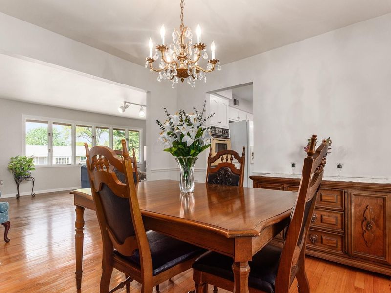 240 Old Trail Drive, Columbus, OH 43213 Photo 14