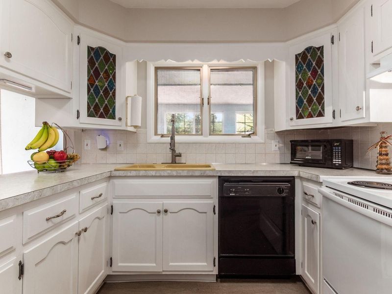 240 Old Trail Drive, Columbus, OH 43213 Photo 16