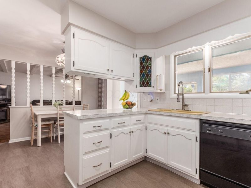 240 Old Trail Drive, Columbus, OH 43213 Photo 18