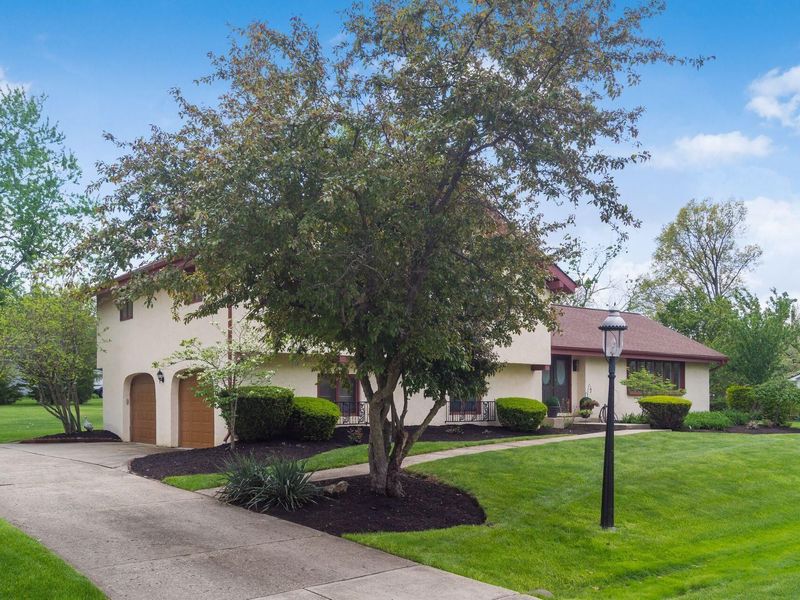 240 Old Trail Drive, Columbus, OH 43213 Photo 4