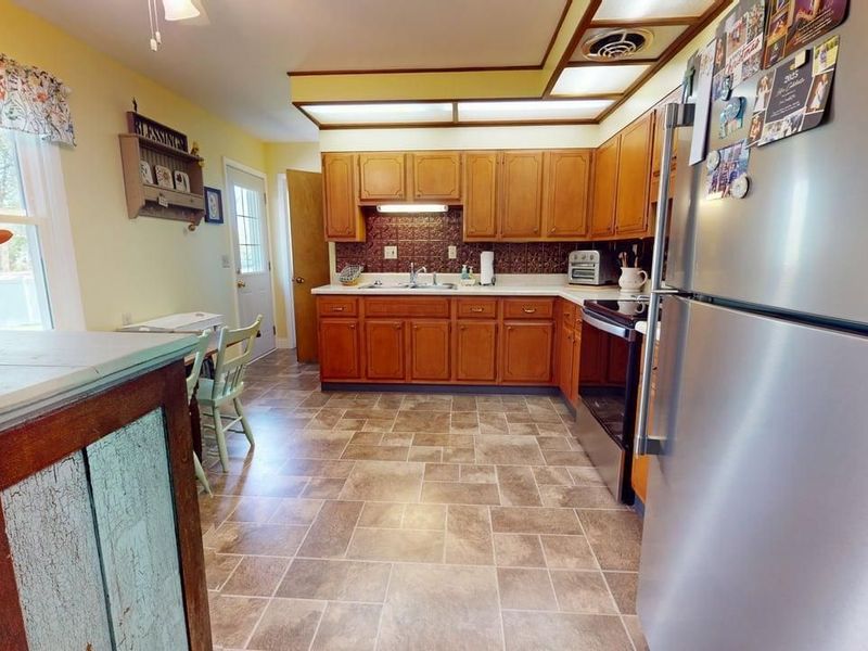 518 Kennedy Drive, Willard, OH 44890 Photo 13