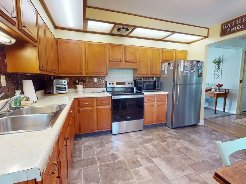 518 Kennedy Drive, Willard, OH 44890 Photo 14