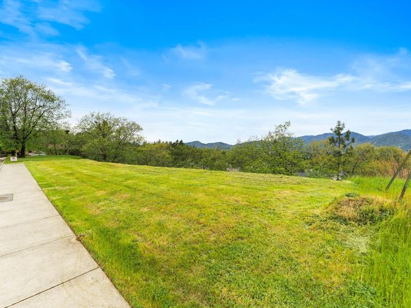 2237 SE Linden Lane, Grants Pass, OR 97527