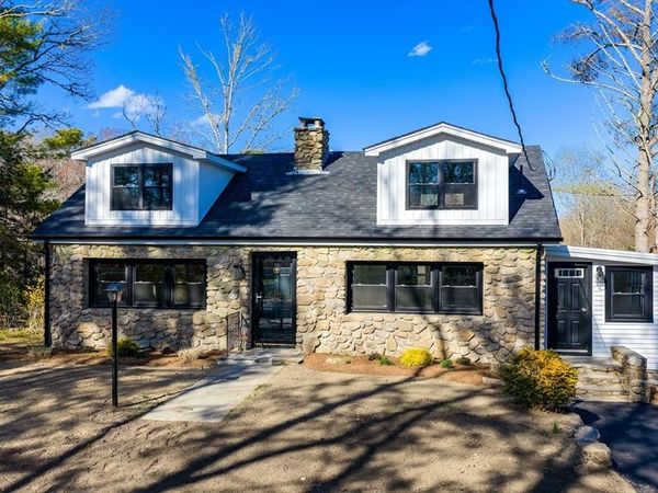 28 Indian Neck Rd, Wareham, MA 02571