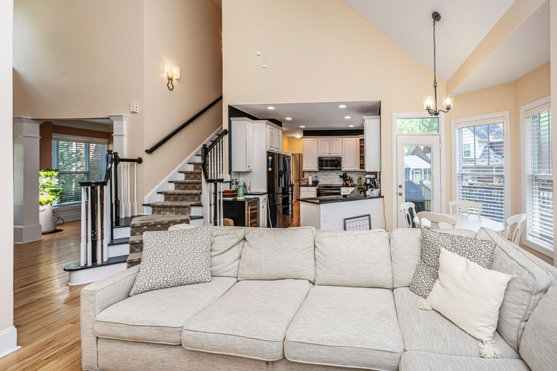 4407 Wild Thicket Lane Photo 10