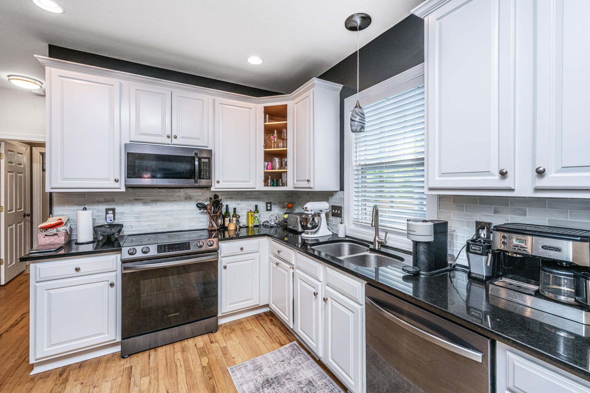 4407 Wild Thicket Lane Photo 12