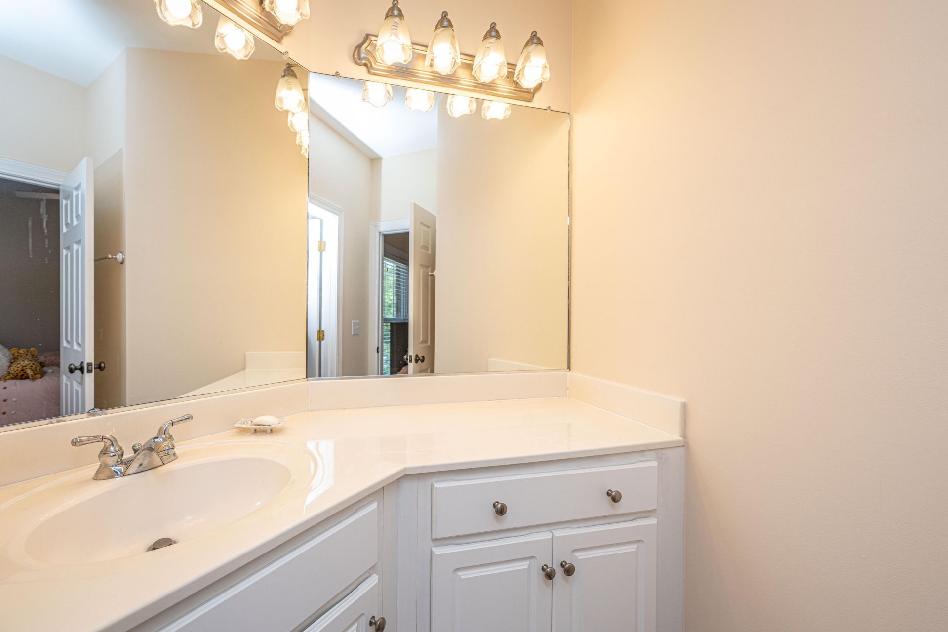 4407 Wild Thicket Lane Photo 32