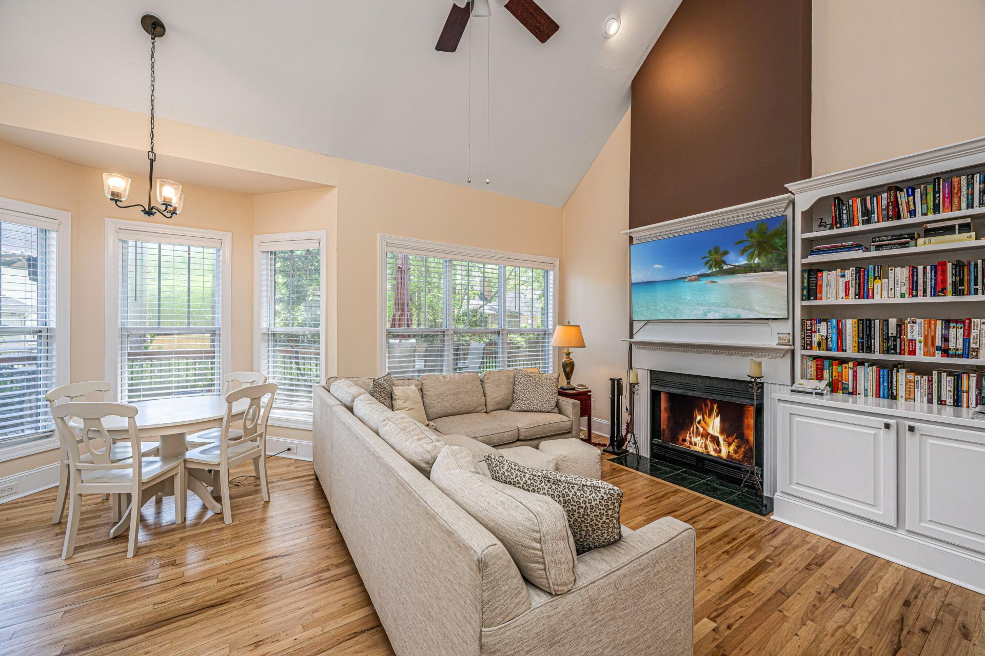 4407 Wild Thicket Lane Photo 8