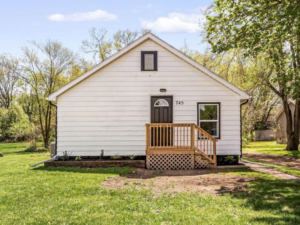 745 E 18th Street, Mishawaka, IN 46544