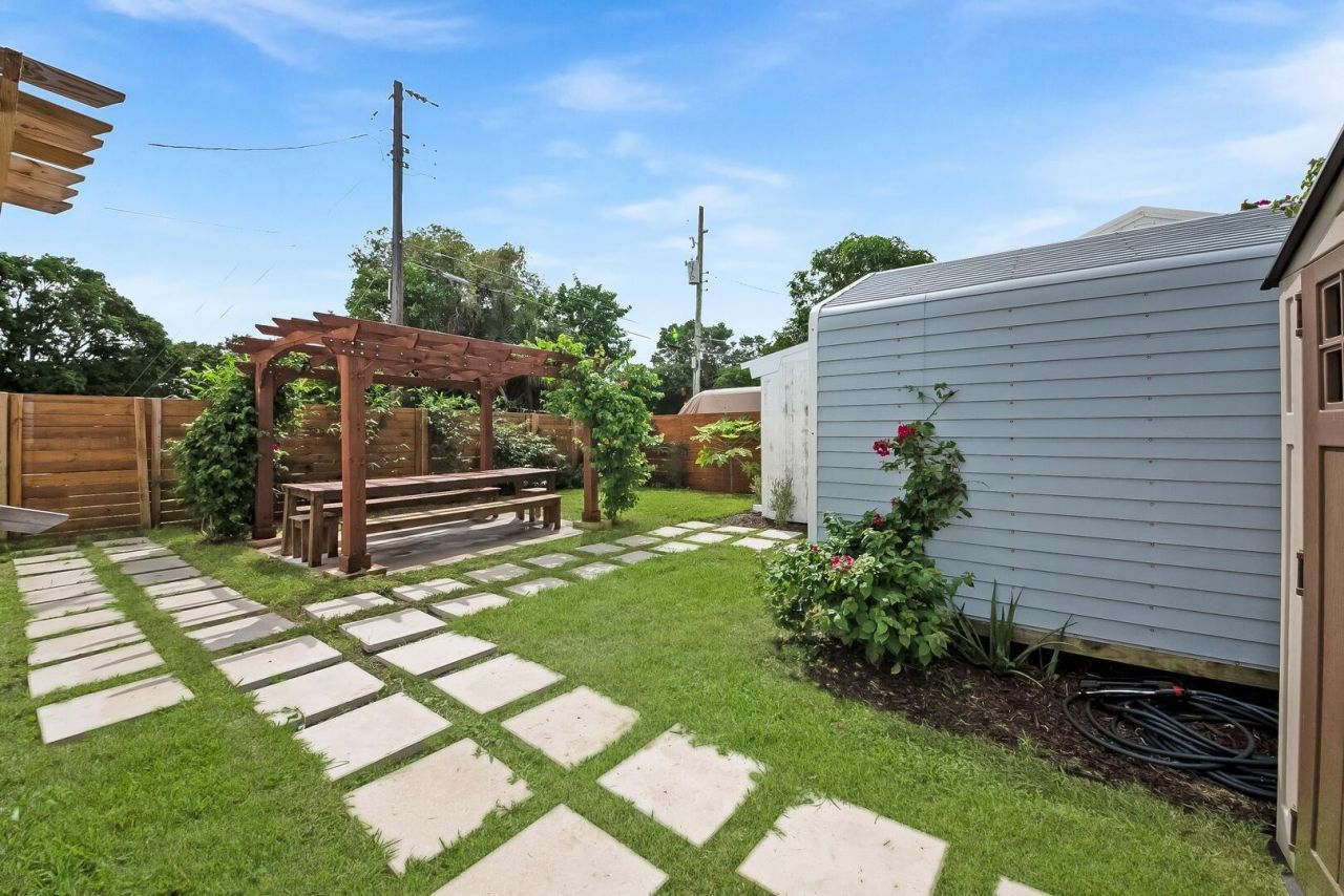 308 SW 1st Street, Delray Beach, FL 33444 Photo