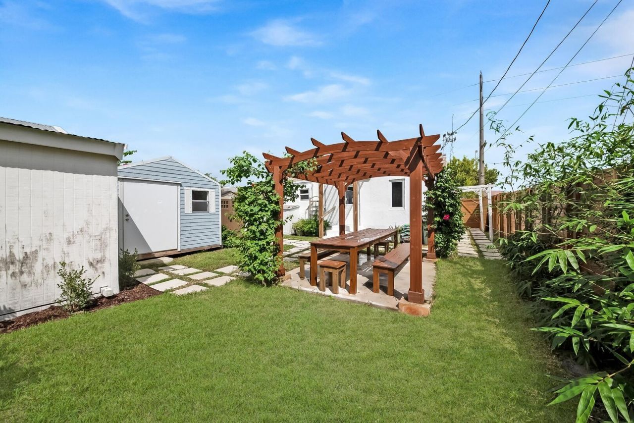 308 SW 1st Street, Delray Beach, FL 33444 Photo