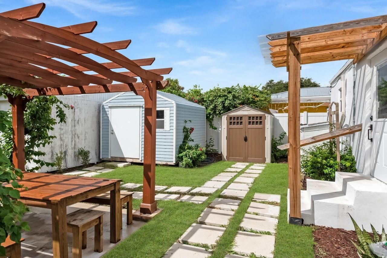 308 SW 1st Street, Delray Beach, FL 33444 Photo