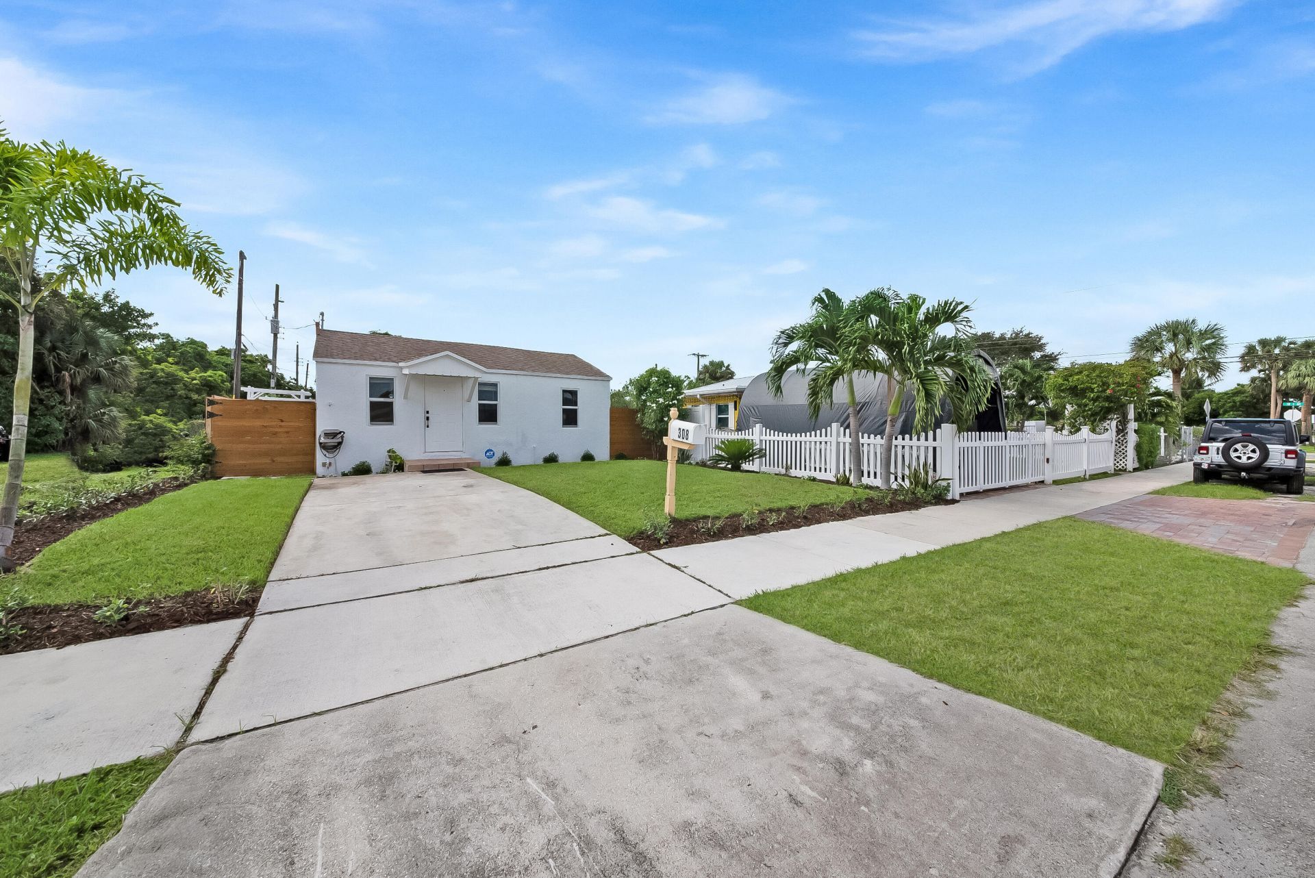 308 SW 1st Street, Delray Beach, FL 33444 Photo