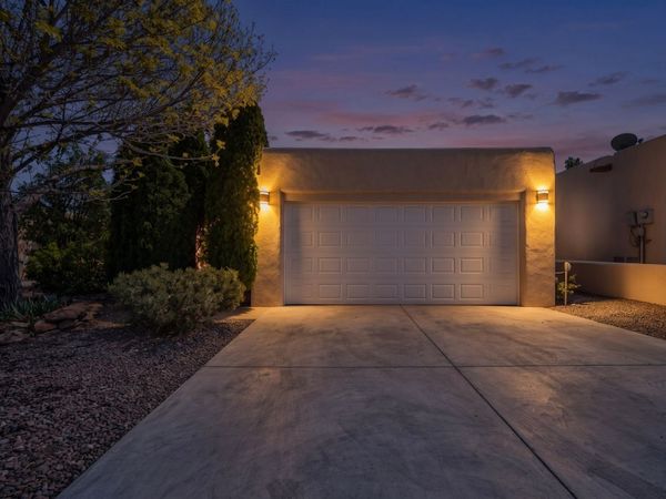 3028 Sandia Circle, Santa Fe, NM 87507