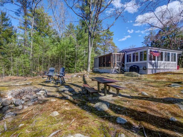 961 N High Street , Bridgton, ME 04009