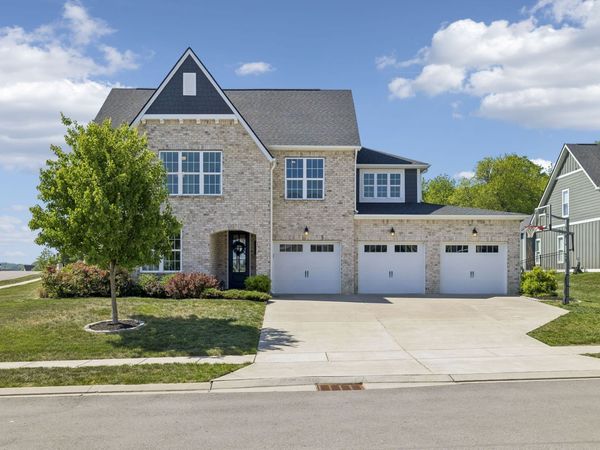 7601 Bussing Pass , College Grove, TN 37046