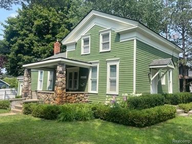 21 Church Street, Clarkston, MI 48346